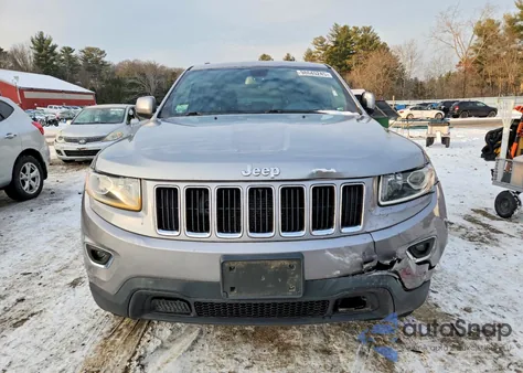 2015 Jeep Grand Cherokee Laredo z USA, uszkodzony, nr VIN 1C4RJFAG7FC834728